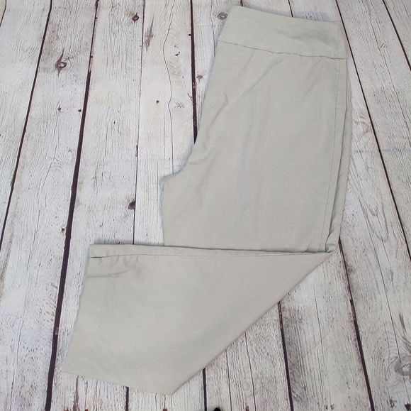 Dana Buchman Khaki Capris Small - Picture 1 of 6